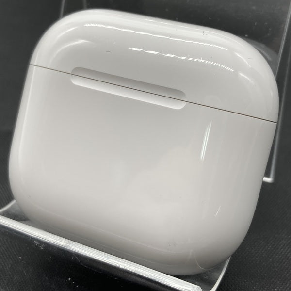 【中古】AirPods 4 MXP93J/A（アクティブノイズキャンセリング搭載）【秋葉原】