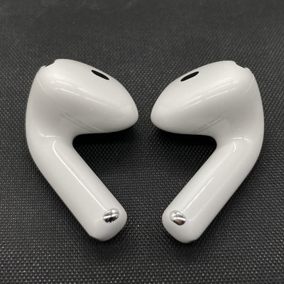 【中古】AirPods 4 MXP93J/A（アクティブノイズキャンセリング搭載）【秋葉原】