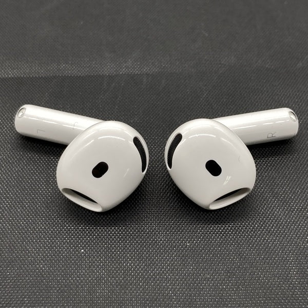 【中古】AirPods 4 MXP93J/A（アクティブノイズキャンセリング搭載）【秋葉原】