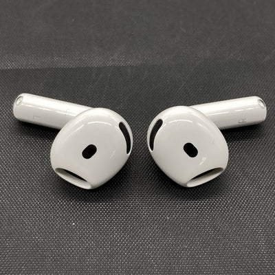 【中古】AirPods 4 MXP93J/A（アクティブノイズキャンセリング搭載）【秋葉原】