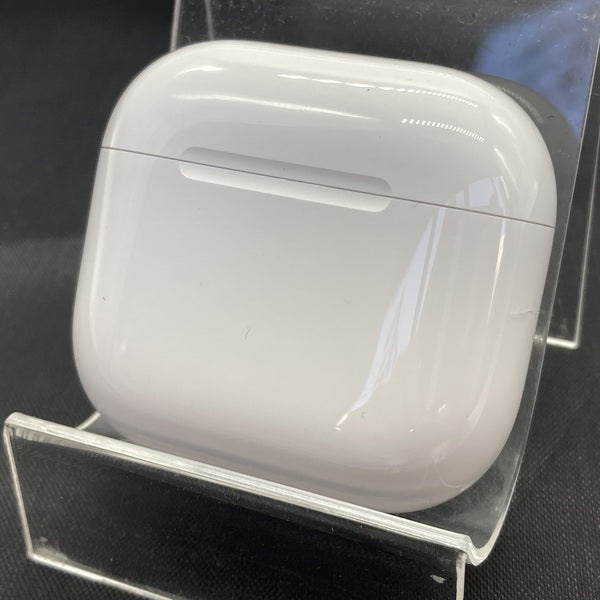 【中古】AirPods 4 MXP93J/A（アクティブノイズキャンセリング搭載）【秋葉原】