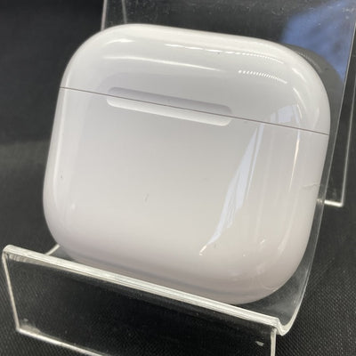 【中古】AirPods 4 MXP93J/A（アクティブノイズキャンセリング搭載）【秋葉原】