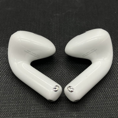 【中古】AirPods 4 MXP93J/A（アクティブノイズキャンセリング搭載）【秋葉原】