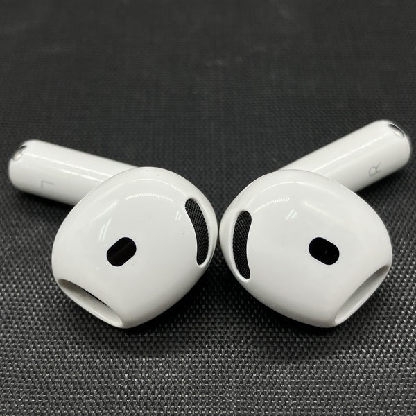 【中古】AirPods 4 MXP93J/A（アクティブノイズキャンセリング搭載）【秋葉原】
