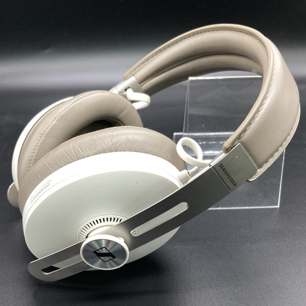【中古】MOMENTUM Wireless ノイズキャンセルヘッドホン Sandy White 【M3AEBTXL SANDY WHITE】【日本橋】