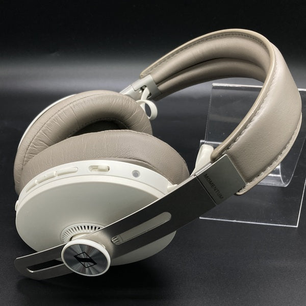 【中古】MOMENTUM Wireless ノイズキャンセルヘッドホン Sandy White 【M3AEBTXL SANDY WHITE】【日本橋】