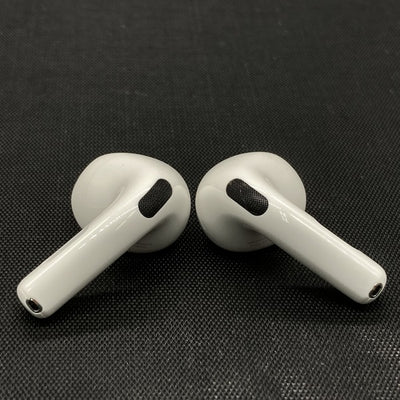 【中古】AirPods 4 MXP93J/A（アクティブノイズキャンセリング搭載）【秋葉原】