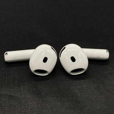 【中古】AirPods 4 MXP93J/A（アクティブノイズキャンセリング搭載）【秋葉原】