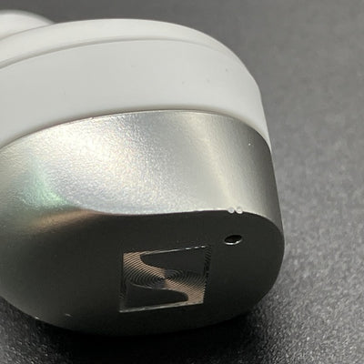 【中古】MOMENTUM True Wireless 4 ホワイトシルバー 【MTW4 White Silver】【秋葉原】