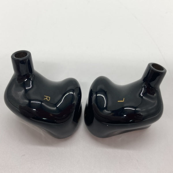【中古】PERFORMER 8(ケーブル欠品）【日本橋】