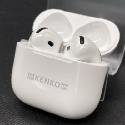 【中古】AirPods 4 MXP93J/A（アクティブノイズキャンセリング搭載）【秋葉原】