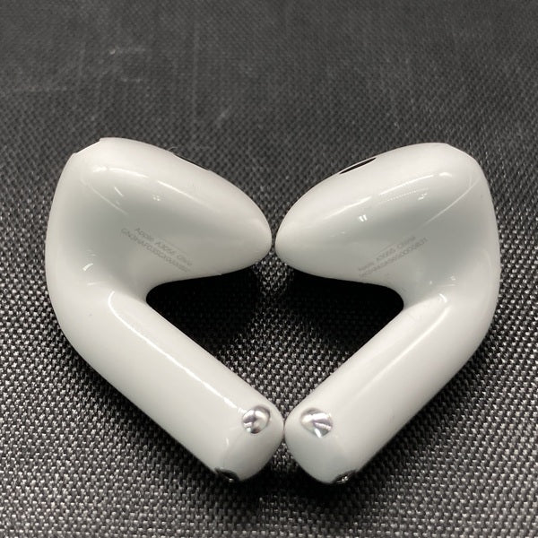 【中古】AirPods 4 MXP93J/A（アクティブノイズキャンセリング搭載）【日本橋】
