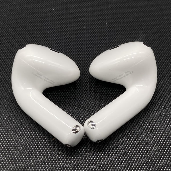 【中古】AirPods 4 MXP93J/A（アクティブノイズキャンセリング搭載）【名古屋】