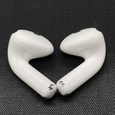 【中古】AirPods 4 MXP93J/A（アクティブノイズキャンセリング搭載）【名古屋】