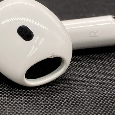 【中古】AirPods 4 (R側)（アクティブノイズキャンセリング搭載）【秋葉原】