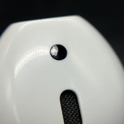 【中古】AirPods with Wireless Charging Case  MRXJ2J-A【秋葉原】