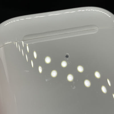 【中古】AirPods with Wireless Charging Case  MRXJ2J-A【秋葉原】