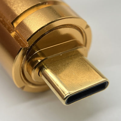 【中古】Emerald MKII Digital Adapter Cable USB Type-C to USB Type-C 【BEA-8534】【秋葉原】