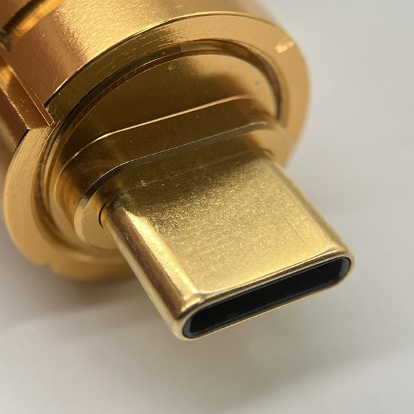 【中古】Emerald MKII Digital Adapter Cable USB Type-C to USB Type-C 【BEA-8534】【秋葉原】