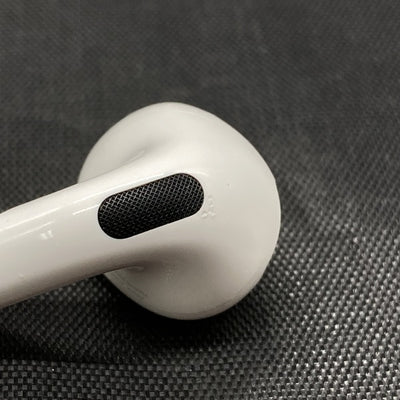 【中古】AirPods 4 MXP93J/A（アクティブノイズキャンセリング搭載）【秋葉原】