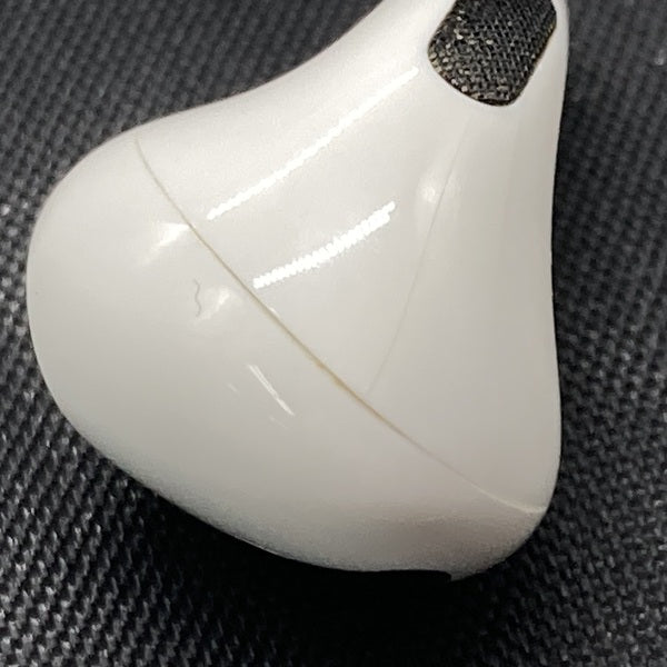 【中古】AirPods Pro （R側）【秋葉原】