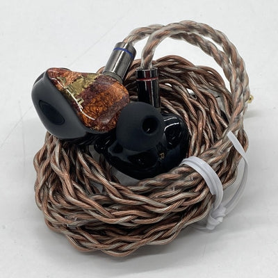 【中古】PERFORMER 8【秋葉原】