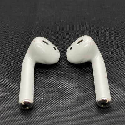 【中古】AirPods with Charging Case MV7N2J/A【名古屋】