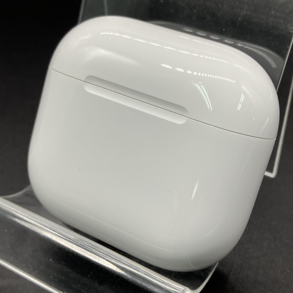 【中古】AirPods 4 MXP93J/A（アクティブノイズキャンセリング搭載）【秋葉原】