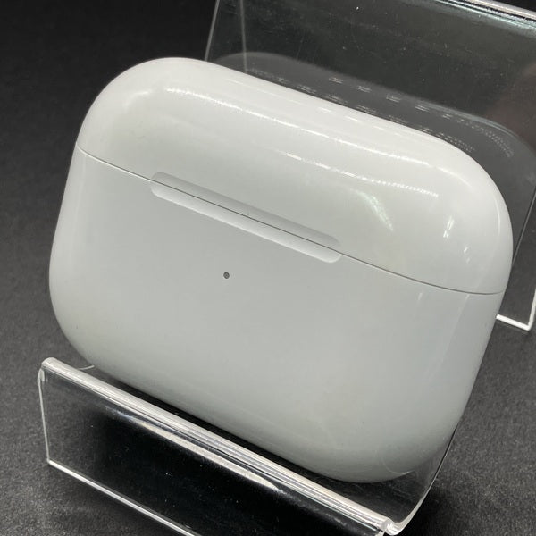 ★Apple AirPods Pro★中古品 充電ケース+イヤホン本体名前入り Apple 【中古】AirPods Pro 充電ケース【秋葉原】 – e☆イヤホン