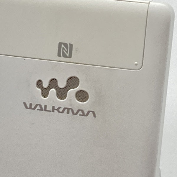【中古】NW-F886 32GB W ホワイト【秋葉原】
