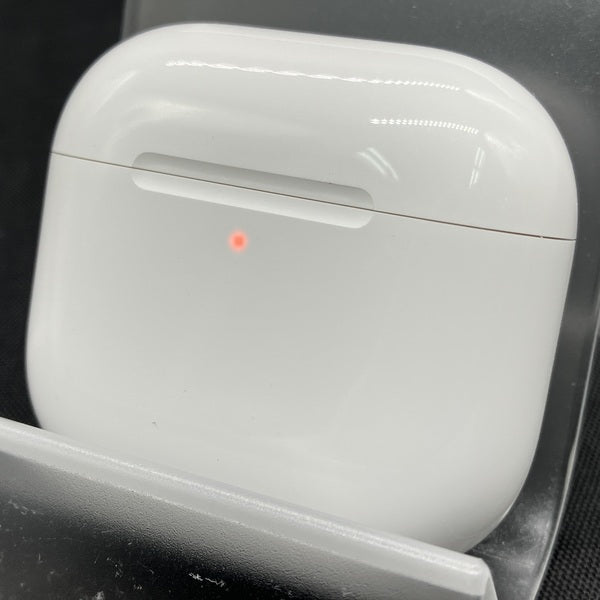 【中古】AirPods 4 MXP93J/A（アクティブノイズキャンセリング搭載）【秋葉原】
