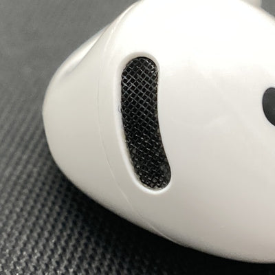 【中古】AirPods 4 MXP93J/A（アクティブノイズキャンセリング搭載）【秋葉原】