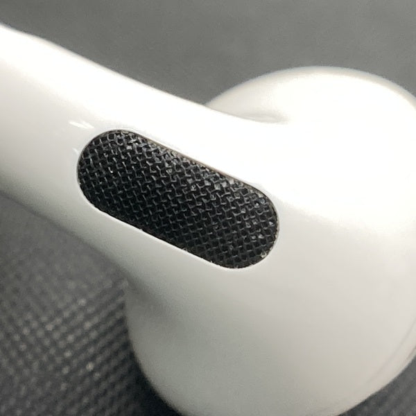 【中古】AirPods 4 MXP93J/A（アクティブノイズキャンセリング搭載）【秋葉原】