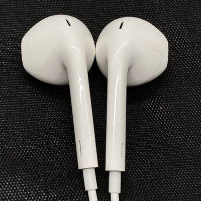 【中古】EarPods with Lightning Connector【名古屋】
