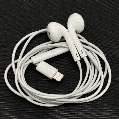 【中古】EarPods with Lightning Connector【名古屋】
