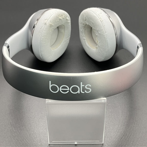 【中古】Beats Solo3 Wireless シルバー 【BT SOLO3 WL SLV（MNEQ2PA/A）】【秋葉原】