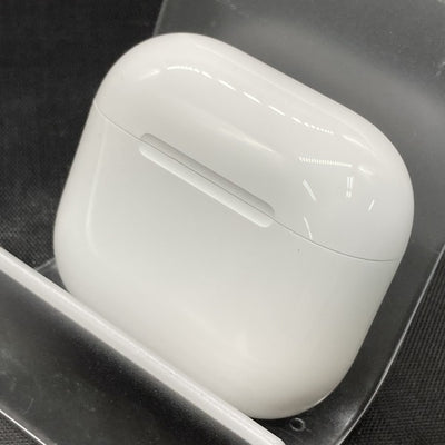 【中古】AirPods 4 MXP93J/A（アクティブノイズキャンセリング搭載）【日本橋】
