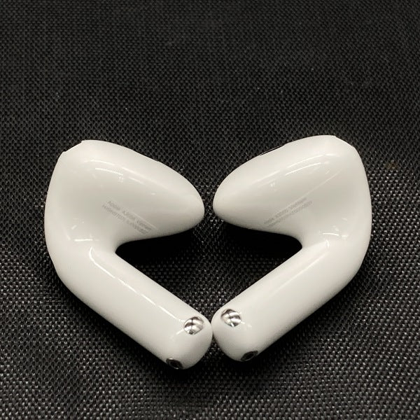 【中古】AirPods 4 MXP93J/A（アクティブノイズキャンセリング搭載）【日本橋】