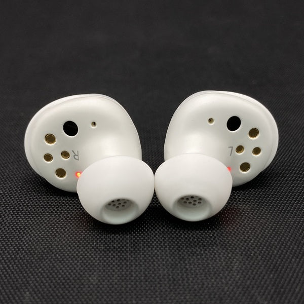 【中古】MOMENTUM True Wireless 4 ホワイトシルバー 【MTW4 White Silver】【日本橋】