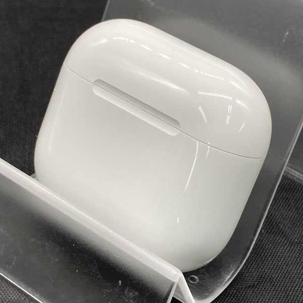 【中古】AirPods 4 MXP93J/A（アクティブノイズキャンセリング搭載）【秋葉原】