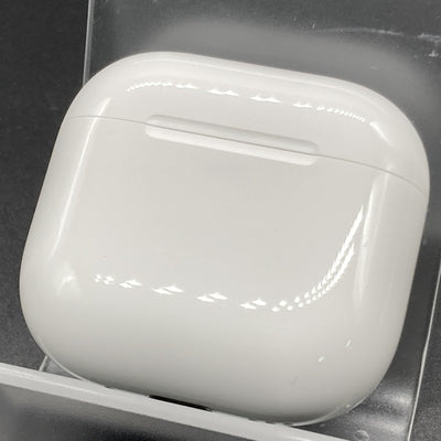 【中古】AirPods 4 MXP93J/A（アクティブノイズキャンセリング搭載）【秋葉原】