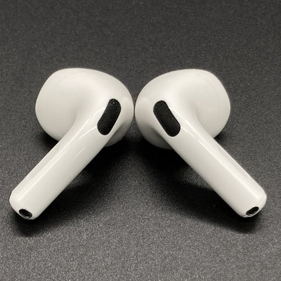 【中古】AirPods 4 MXP93J/A（アクティブノイズキャンセリング搭載）【秋葉原】