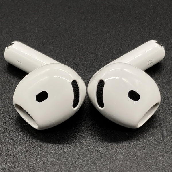 【中古】AirPods 4 MXP93J/A（アクティブノイズキャンセリング搭載）【秋葉原】