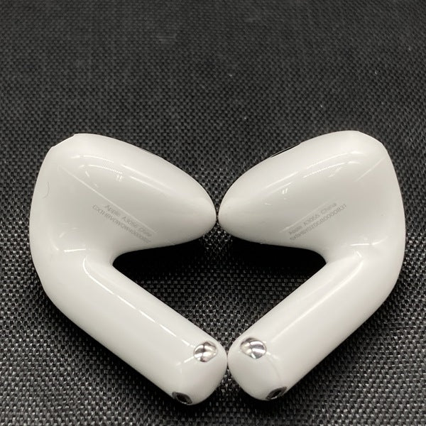 【中古】AirPods 4 MXP93J/A（アクティブノイズキャンセリング搭載）【秋葉原】