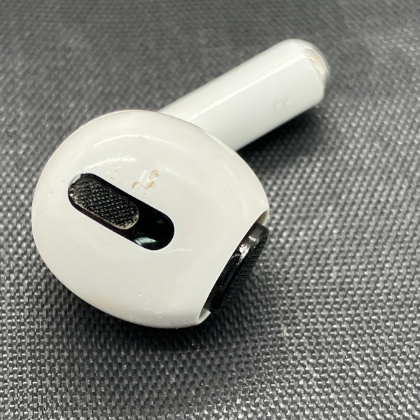 【中古】AirPods Pro （R側）【秋葉原】