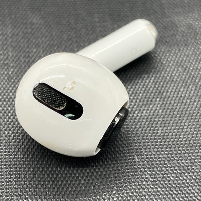 【中古】AirPods Pro （R側）【秋葉原】