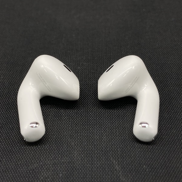 【中古】AirPods 4 MXP93J/A（アクティブノイズキャンセリング搭載）【秋葉原】