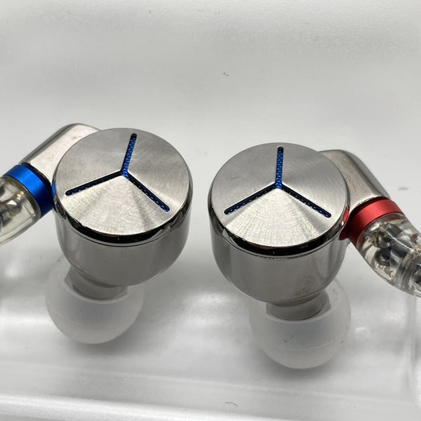 国内正規品FiiO フィーオ FA7s Silver ハイレゾ リケーブル MMCX イヤホン 国内正規品FiiO フィーオ FA7s Silver ハイレゾ リケーブル MMCX イヤホン