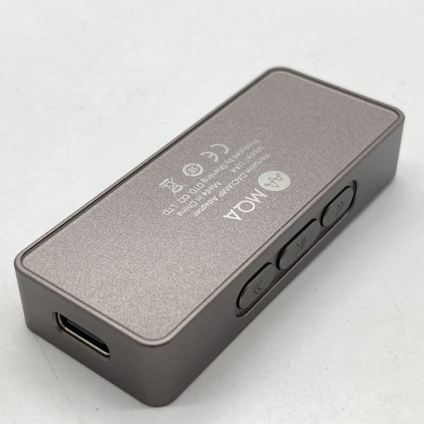 【中古】UA4 チタニウム【秋葉原】
