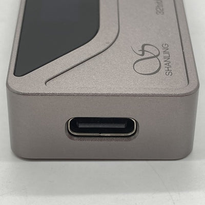【中古】UA4 チタニウム【秋葉原】